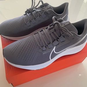 Men's Brand New Nike Air Zoom Pegasus